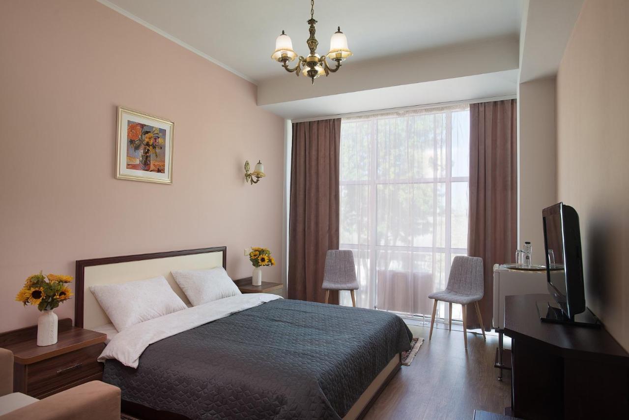 Art Hotel Kiszyniów Zewnętrze zdjęcie